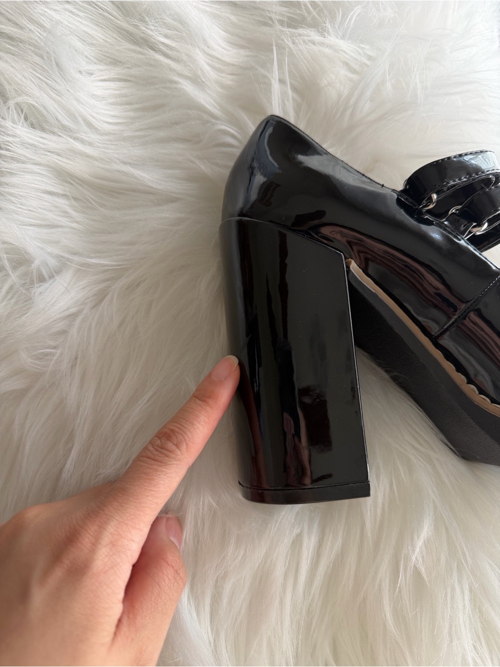 Steve Madden Mary Jane Patent Leather Platform Pump - Picture 3 of 4